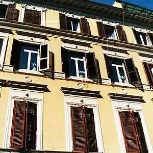 https://romacentrarte.it-romehotels.com